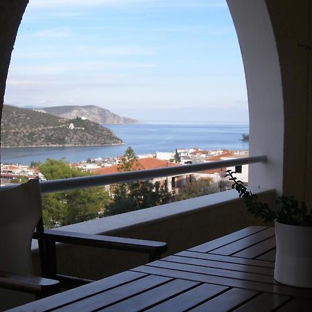 Treehouse Holiday Homes Ermioni Room photo